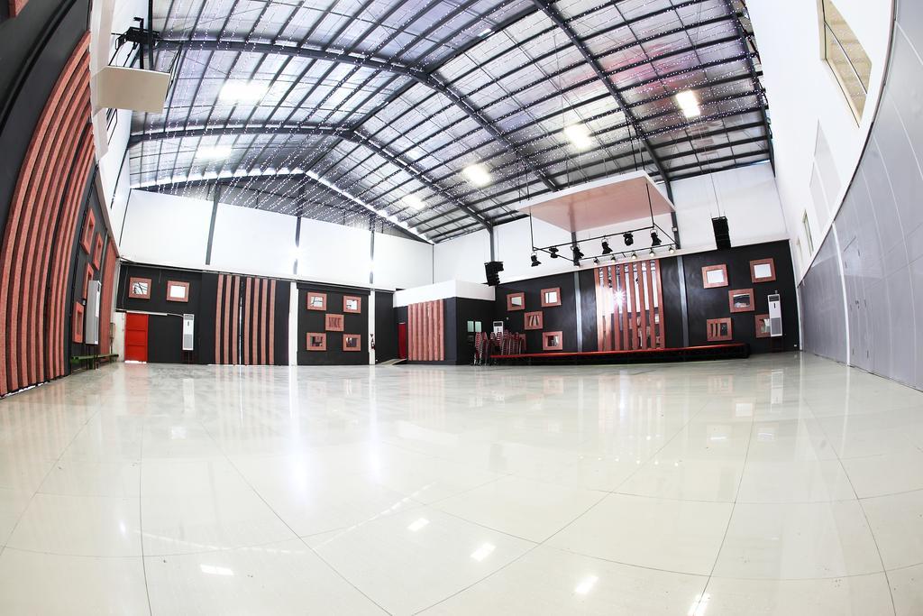 Sinar Sport Hotel Бенгкулу Екстер'єр фото